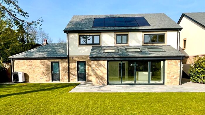 4 Bedroom Detached House For Sale In Old Vicarage Gardens, Preston, PR2