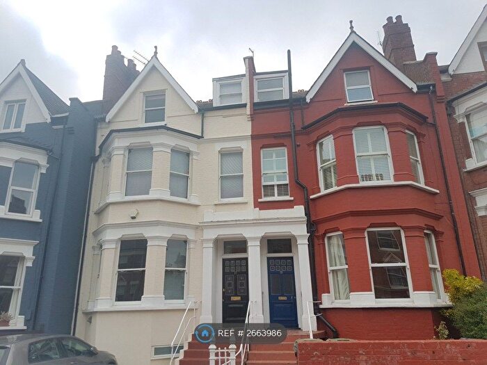 2 Bedroom Flat To Rent In Lyncroft Gardens, London, NW6