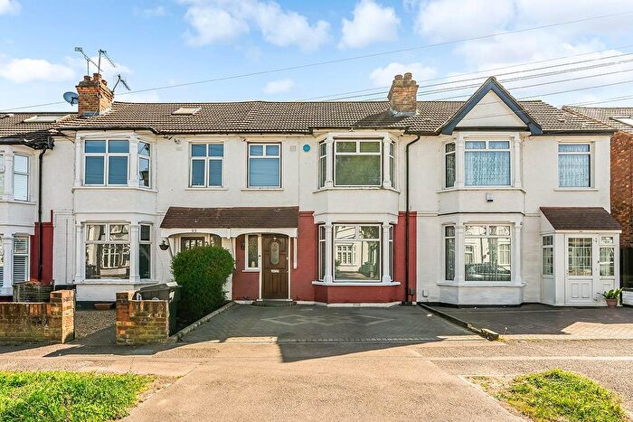 3 Bedroom Property For Sale In Marmion Avenue, Chingford, E4