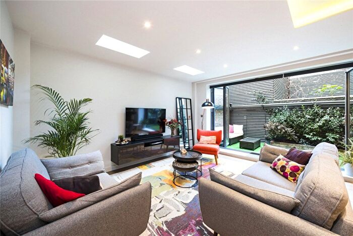 2 Bedroom Flat To Rent In Drayton Park, Highbury, N5