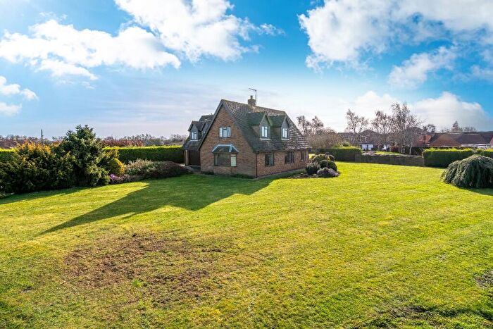 3 Bedroom Detached House For Sale In Coalbeach Lane South, Surfleet, PE11