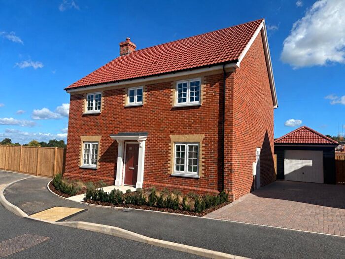 4 Bedroom Detached House For Sale In Loddon Rise, Beccles Road, Loddon, Norwich, NR14