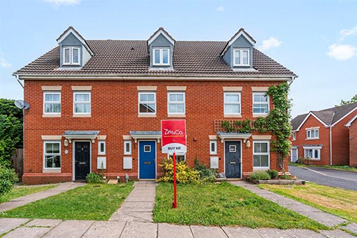 3 Bedroom Terraced House For Sale In Waterway Court, Birmingham, B14