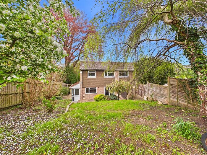 3 Bedroom Semi Detached House For Sale In Belle Vue Road, Stroud, Gloucestershire, GL5