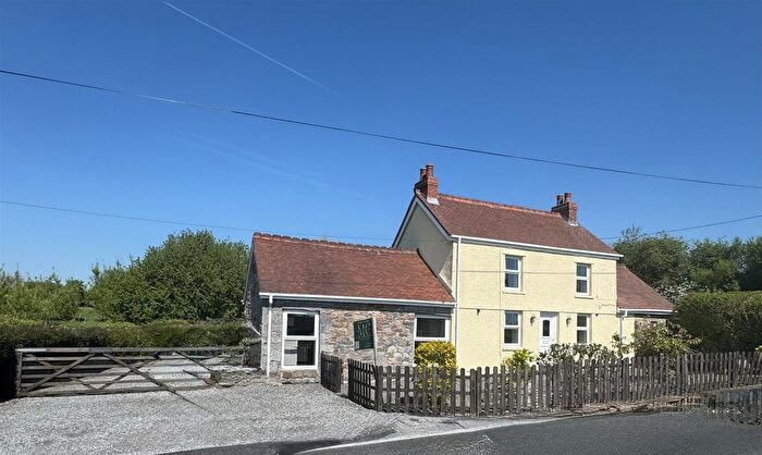 3 Bedroom Farm For Sale In Maesybont, Llanelli, SA14