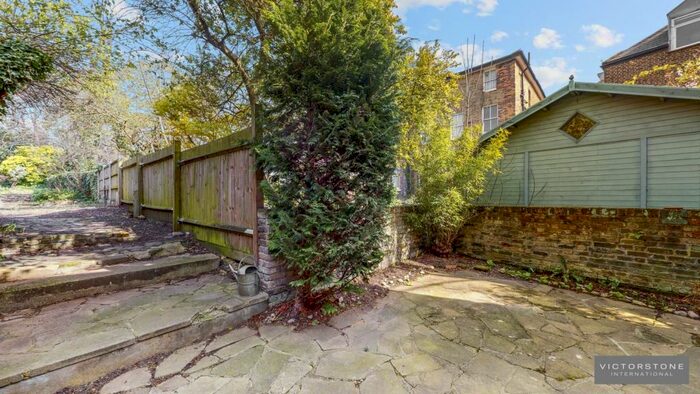 2 Bedroom Apartment To Rent In Evangelist Road, Kentish Town, London, NW5