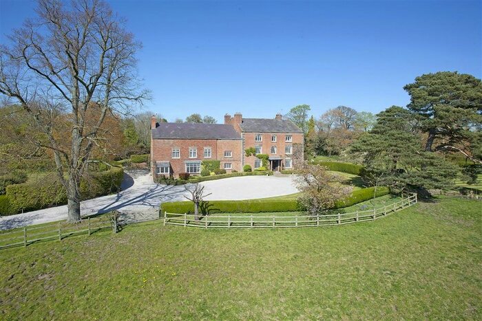 6 Bedroom Detached House For Sale In Chester Road, Gatesheath, Tattenhall, CH3
