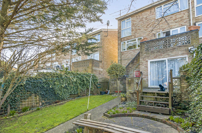 4 Bedroom Semi-Detached House For Sale In Galsworthy Drive, Caversham, Reading, RG4