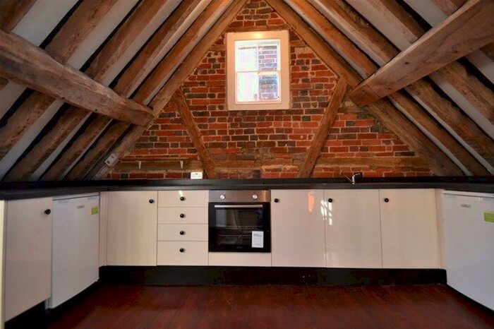 2 Bedroom Maisonette To Rent In Mill Walk, Wheathampstead, Hertfordshire, AL4