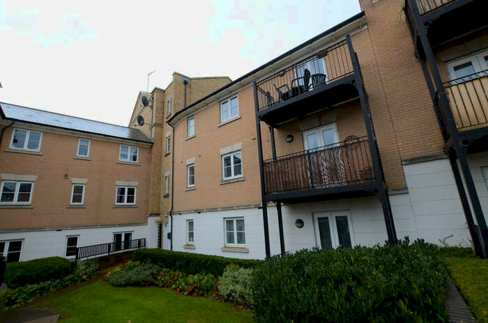 2 Bedroom Flat To Rent In New Braiswick Park, Colchester, CO4