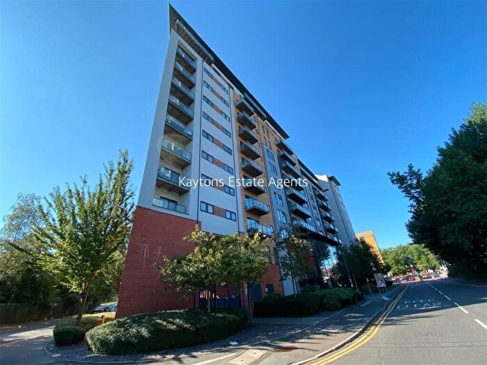 2 Bedroom Apartment For Sale In Taylorson Street South, Salford, Greater Manchester, M5