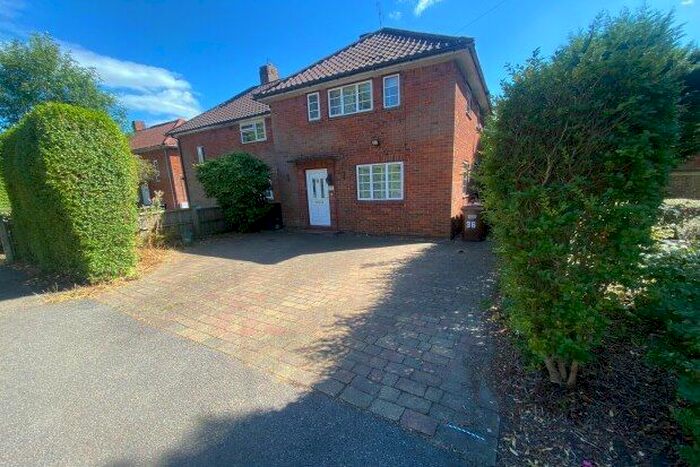 3 Bedroom Property To Rent In Longlands Road, Welwyn Garden City, AL7
