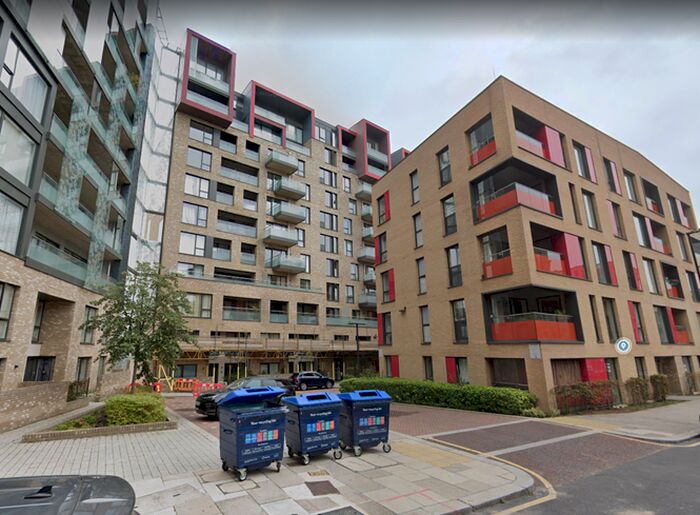 3 Bedroom Flat To Rent In Barquentine Heights, Peartree Way, Greenwich SE10
