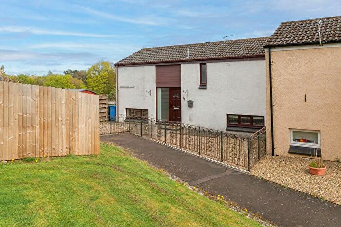 3 Bedroom End Of Terrace House For Sale In Pentland Park, Livingston, EH54