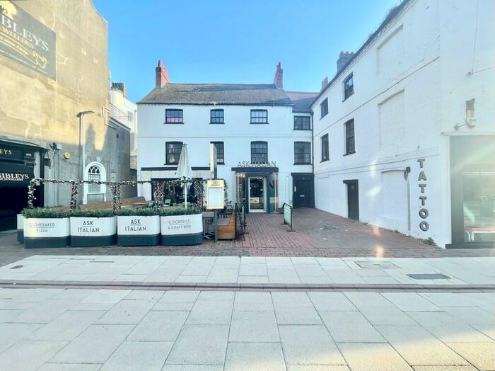 1 Bedroom Flat To Rent In Warwick Street, Worthing, BN11