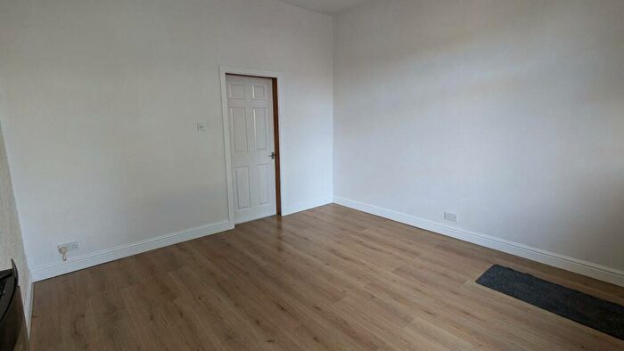 2 Bedroom End Of Terrace House For Sale In Cambridge Street, Stalybridge, SK15