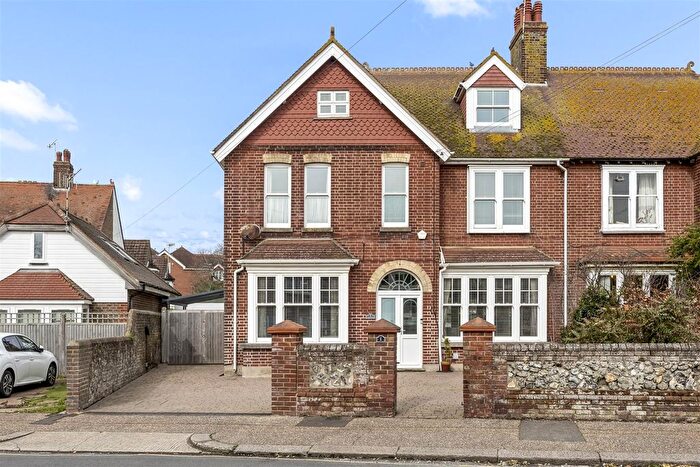 4 Bedroom Semi-Detached House For Sale In Cissbury Road, Broadwater, BN14