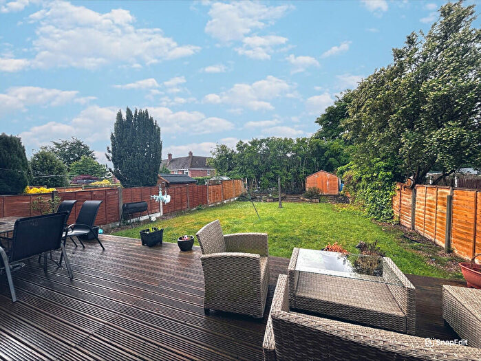 4 Bedroom Semi-Detached House For Sale In Meadow Drive, Barnton, Northwich, CW8