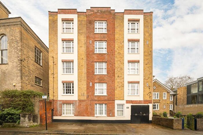 1 Bedroom Flat To Rent In Newell Street, Limehouse, E14