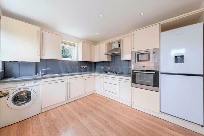 3 Bedroom Semi-Detached House To Rent In Erskine Hill, London, NW11