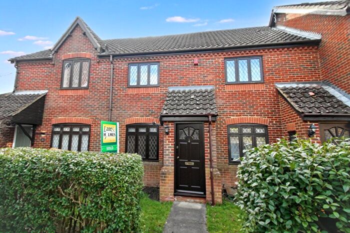 2 Bedroom Terraced House To Rent In Tythe Close, MK44