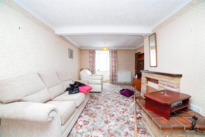 2 Bedroom Semi-Detached House For Sale In Newstead Street, Mansfield, Nottinghamshire, NG19