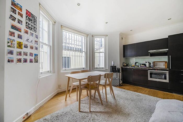 1 Bedroom Flat To Rent In Queens Gate, South Kensington, London, SW7
