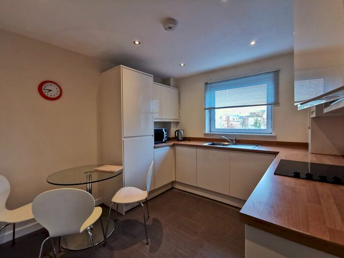 2 Bedroom Flat To Rent In St Peters Square, City Centre, Aberdeen, AB24