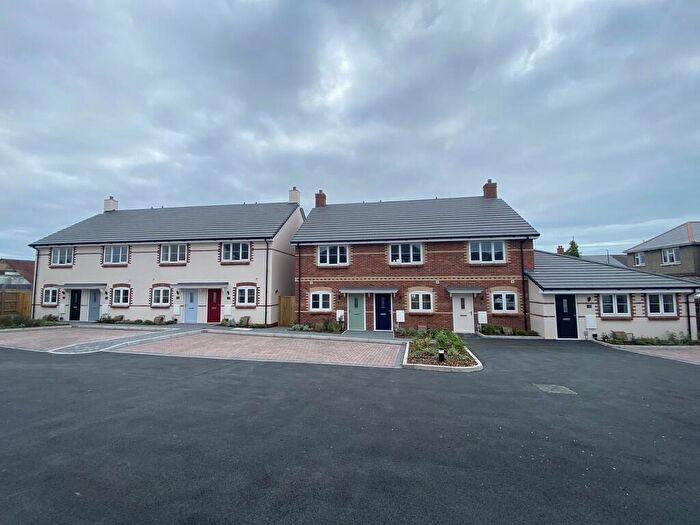 2 Bedroom Terraced Bungalow To Rent In Mateo Drive, Winton, BH9