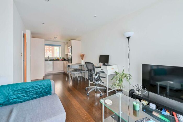 1 Bedroom Flat To Rent In Jamaica Road, Bermondsey, SE16