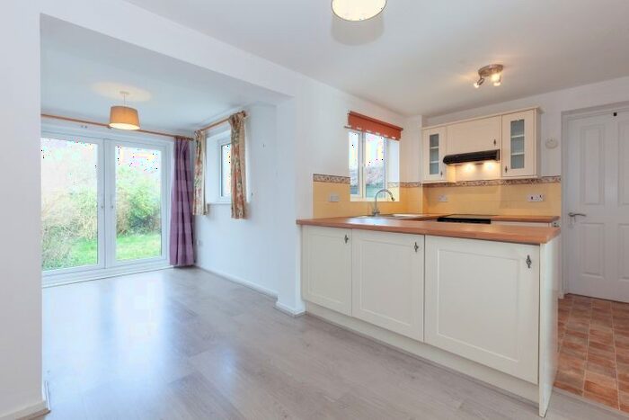 4 Bedroom Detached House To Rent In Foster Road, Abingdon, OX14
