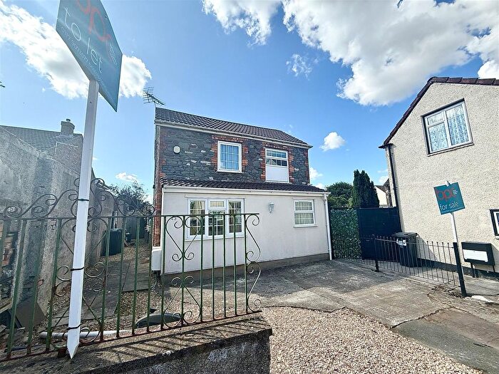 1 Bedroom Detached House To Rent In B Court Road, Oldland Common, Bristol, BS30