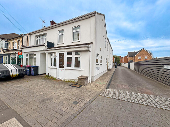 1 Bedroom Apartment For Sale In Milton Road, Westcliff-on-Sea, SS0