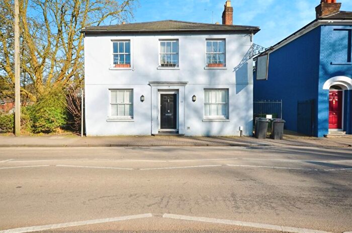 2 Bedroom Flat For Sale In Eastgate Street, Winchester, SO23
