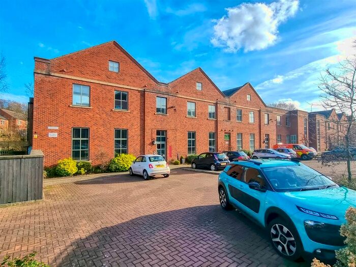 1 Bedroom Flat To Rent In The Foundry, Camlough Walk, Chesterfield, Derbyshire, S41