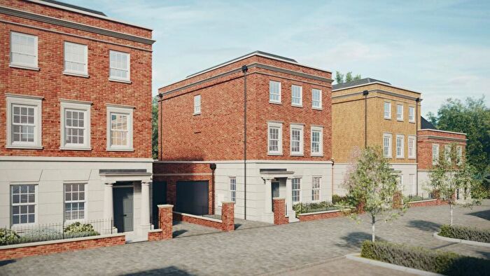 4 Bedroom Link Detached House For Sale In Brunswick Gardens, Chilbolton Avenue, Winchester, Hampshire, SO22