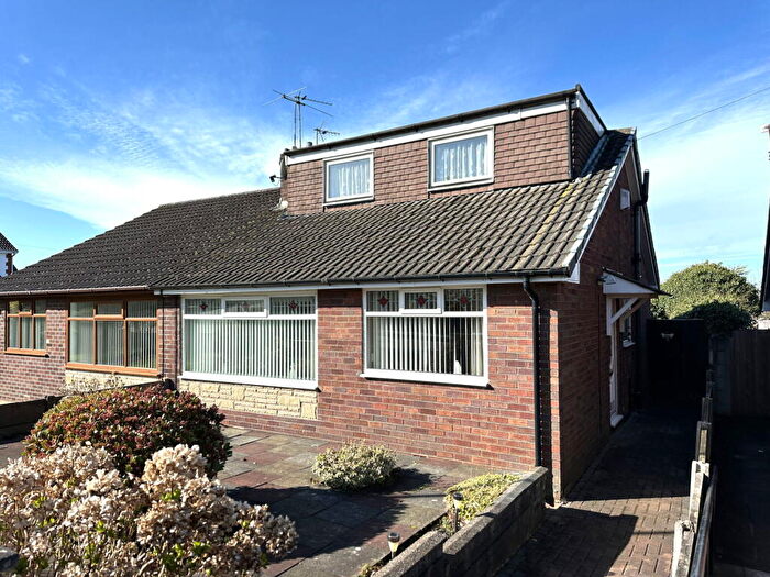 2 Bedroom Semi-Detached Bungalow For Sale In Angela Avenue, Royton, Oldham, OL2