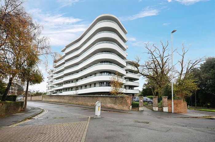 1 Bedroom Apartment For Sale In Horizons, Churchfield Road, Poole, BH15
