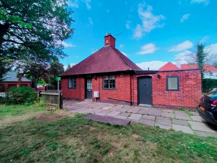 2 Bedroom Bungalow To Rent In Stoughton Drive South, Oadby, Leicester, LE2