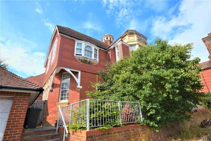 3 Bedroom Semi-Detached House To Rent In Buchanan Gardens, St. Leonards-On-Sea, TN38