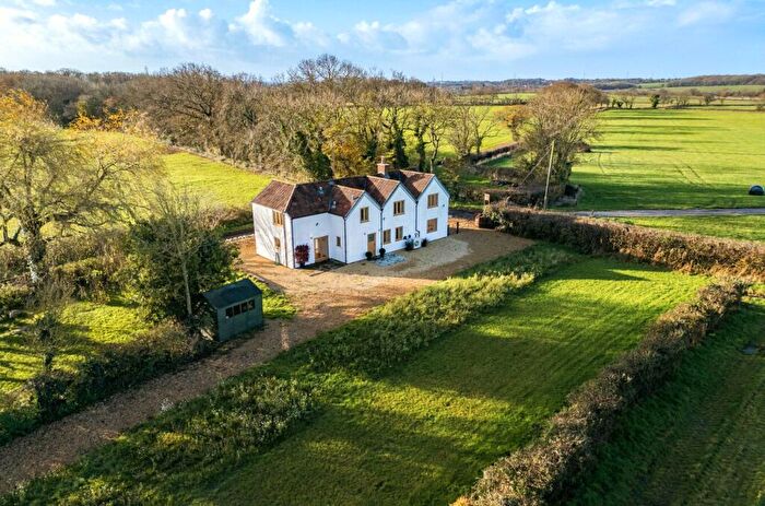 3 Bedroom Detached House For Sale In Oldfields Lane, Earthcott Green, Alveston, Bristol, South Gloucestershire, BS35