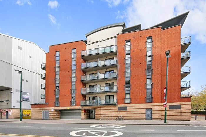 1 Bedroom Flat For Sale In Jonston Court, London, E10
