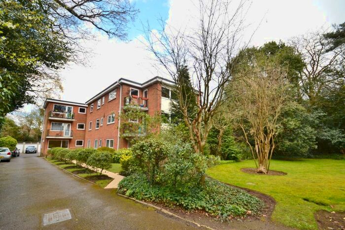 2 Bedroom Flat To Rent In Bournemouth, BH8