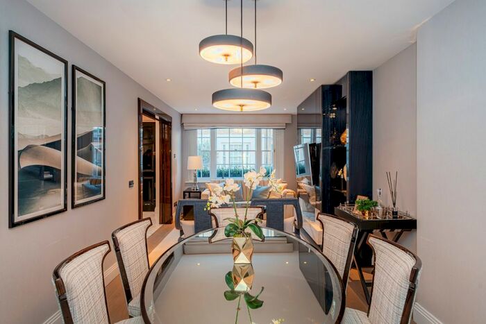 4 Bedroom Detached House To Rent In Clabon Mews, London, SW1X