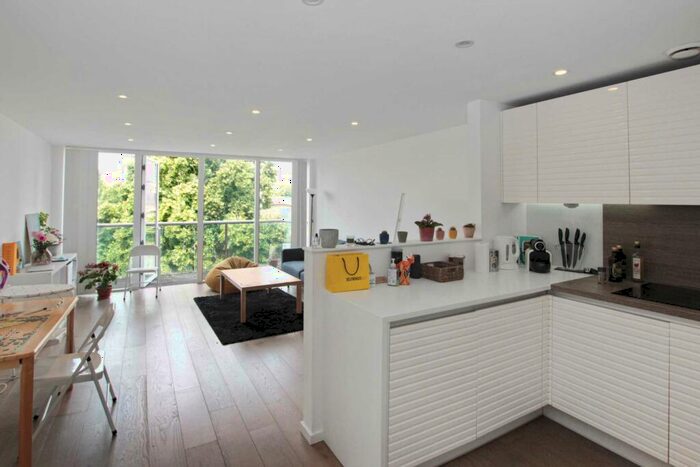 2 Bedroom Apartment To Rent In Central Street, London, EC1V