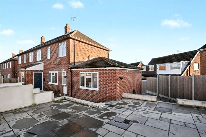 3 Bedroom Semi Detached House For Sale In Valley Mount, Kippax, Leeds, West Yorkshire, LS25
