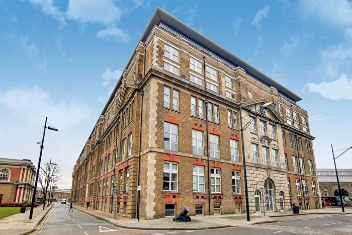 3 Bedroom Flat To Rent In Building, Woolwich, London, SE18