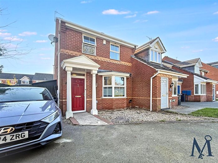 3 Bedroom End Terrace House For Sale In Sandringham Road, Coalville, LE67