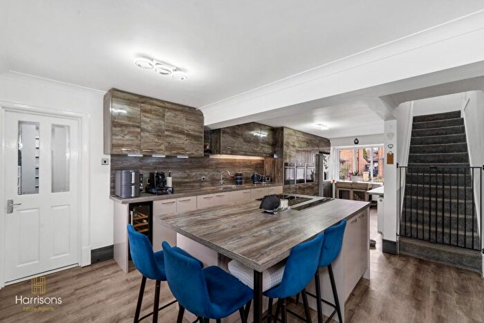 4 Bedroom Detached House For Sale In Dale Lee, Westhoughton, Bolton, Lancashire, BL5