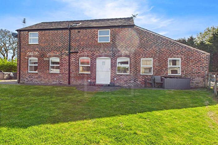3 Bedroom Barn Conversion To Rent In Swallow Barn, Glaziers Lane, Culcheth, WA3